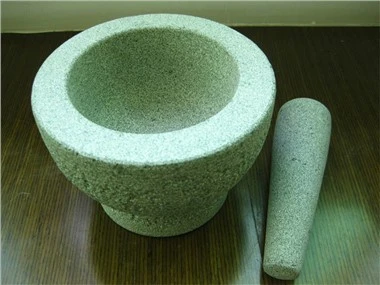 Conjunto de almofariz e pilão de pedra de granito
