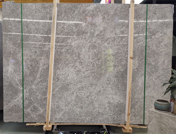 Dora Cloud Grey marble turkey